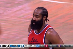 爱游戏登录入口-热火不断突破！，哈登连续二十场比赛得分超过比赛局势复杂上演精彩一战的简单介绍